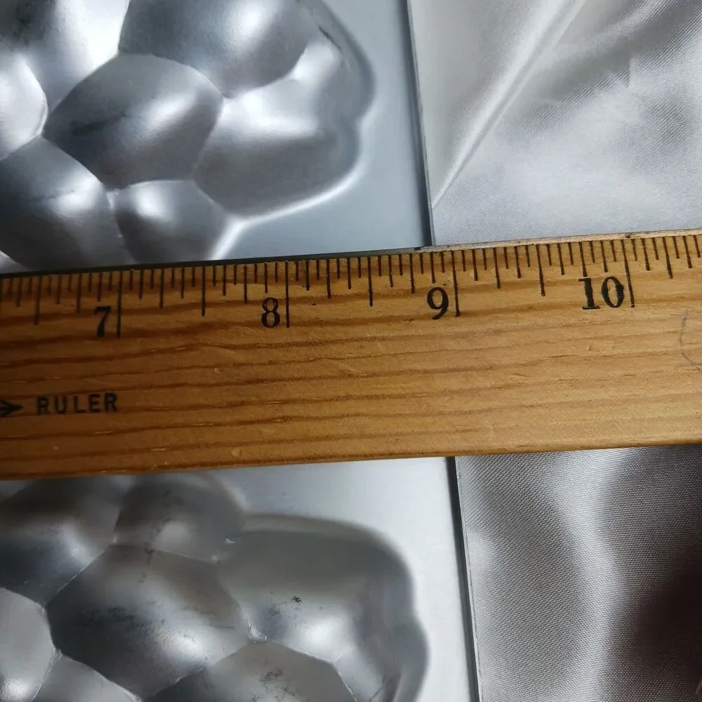 VINTAGE WILTON 4 MINI TREE CAKE PAN